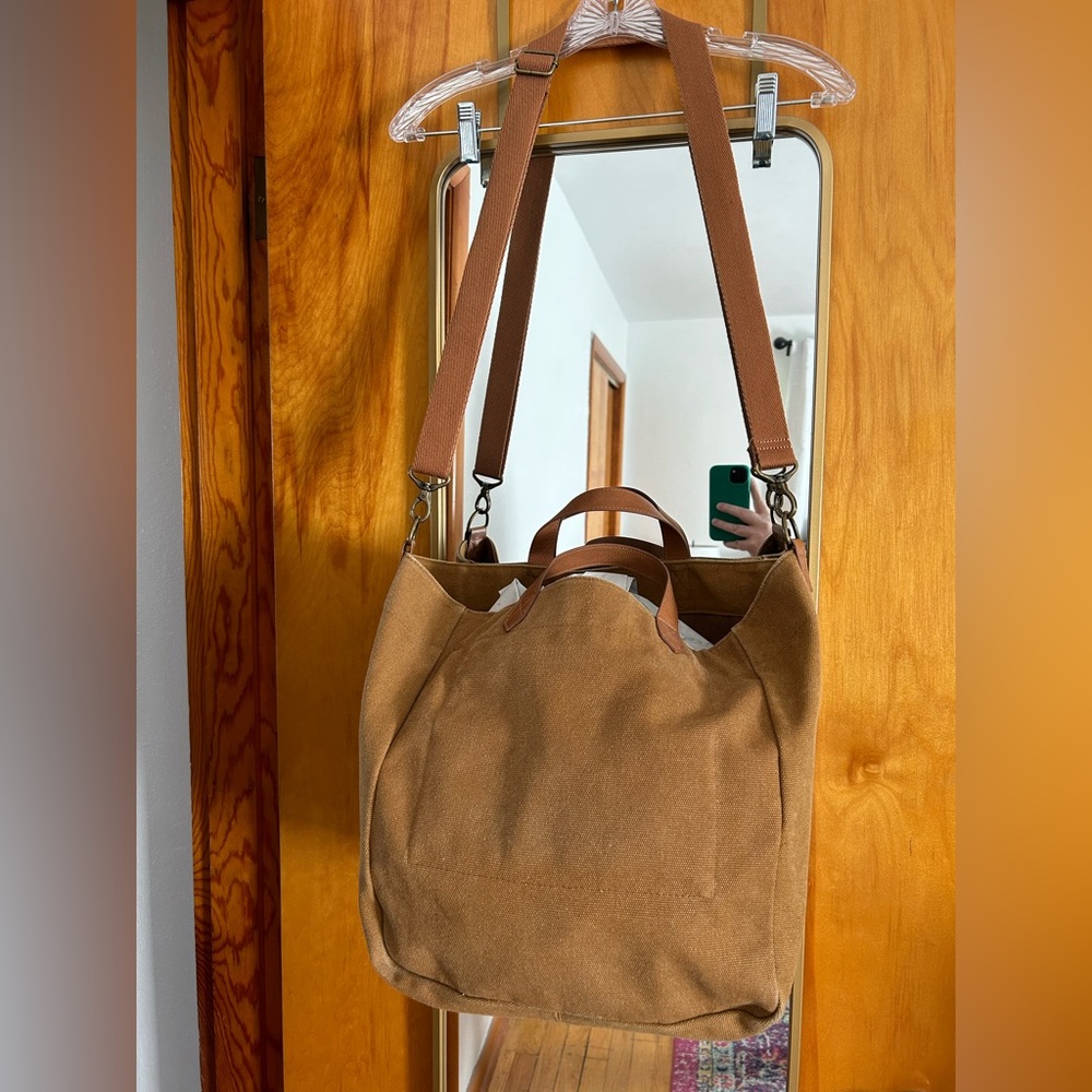 Thirty-one Tan Canvas Purse Crossbody